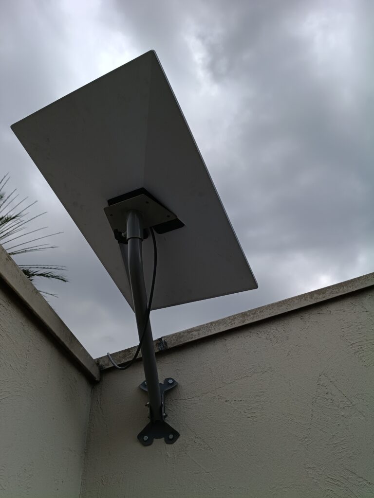 Instalação de Antena Starlink Via Satélite 